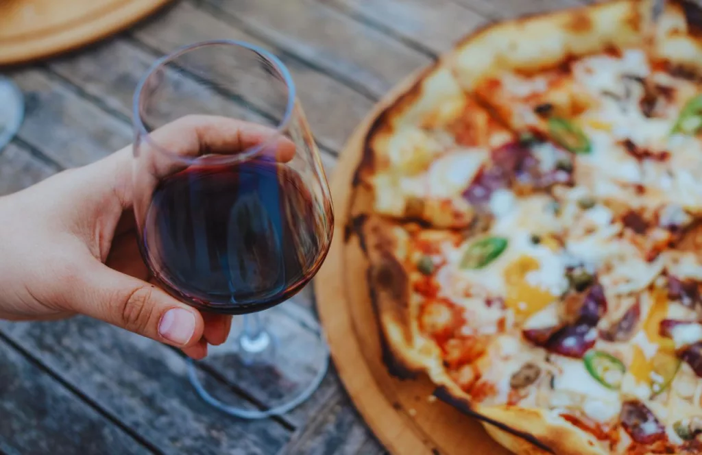 Wood Fired Pizza and Wine. Keep reading for all you need to know about the best places to visit in Florida in April. 